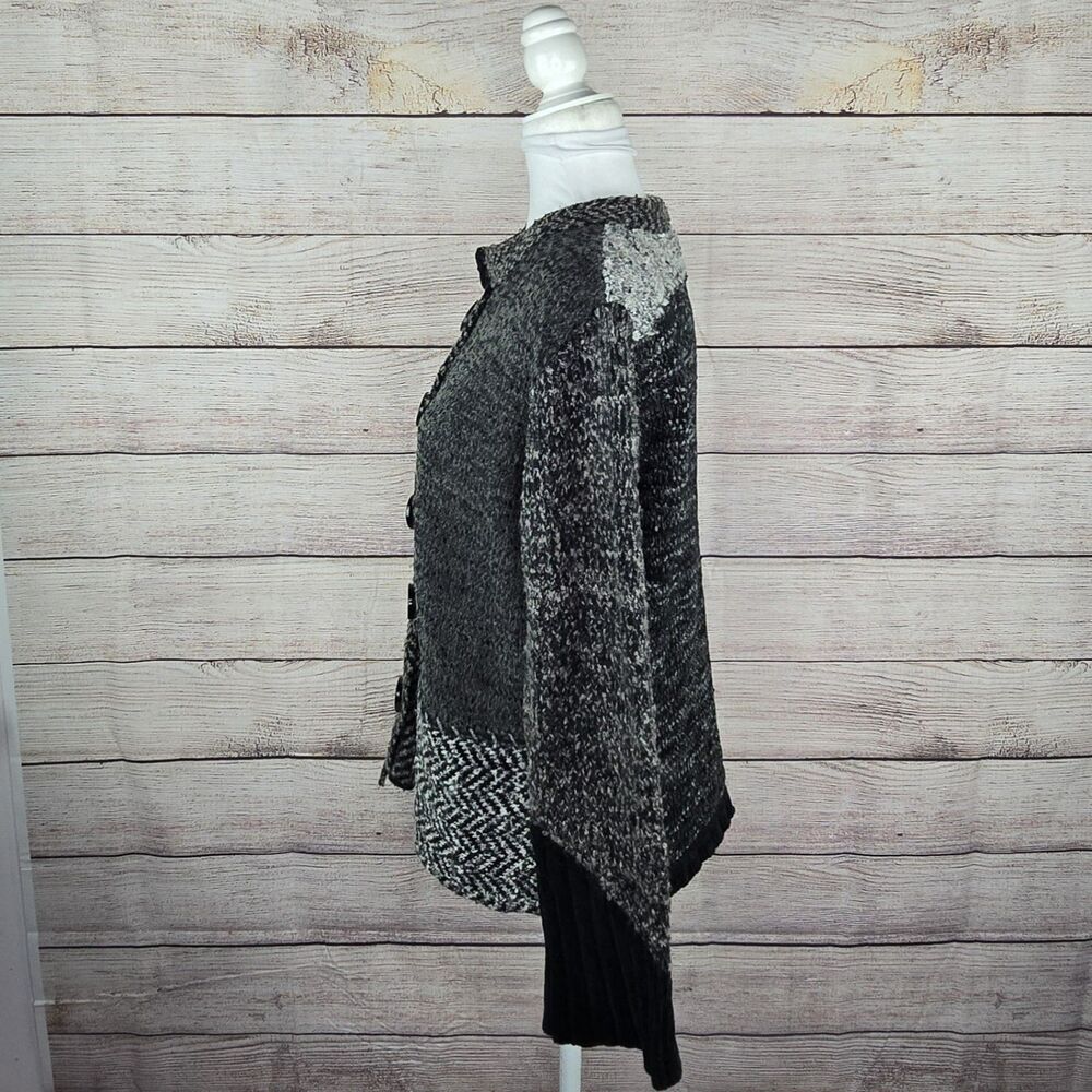 Orvis Gray Black Knit Abstract Patchwork Button U… - image 2